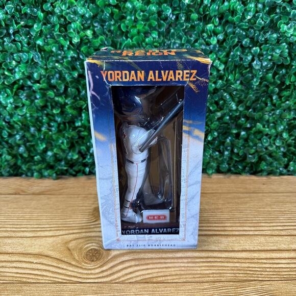 Houston Astros Yordan Alvarez Bat Flip Bobblehead SGA 2023 - Picture 1 of 7